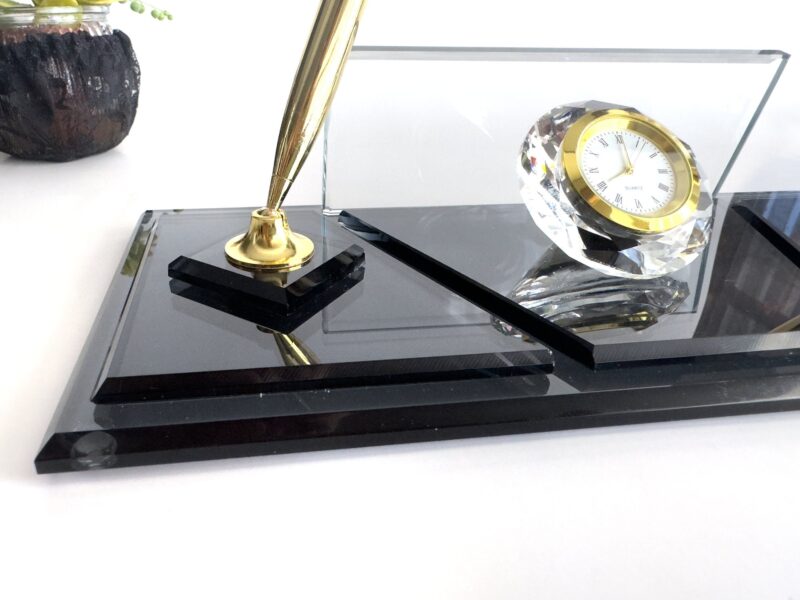 il_fullxfull.6089998496_hvbm.jpg Black Crystal Nameplate | 1.77 x 5.90 in | Gold Pen Set