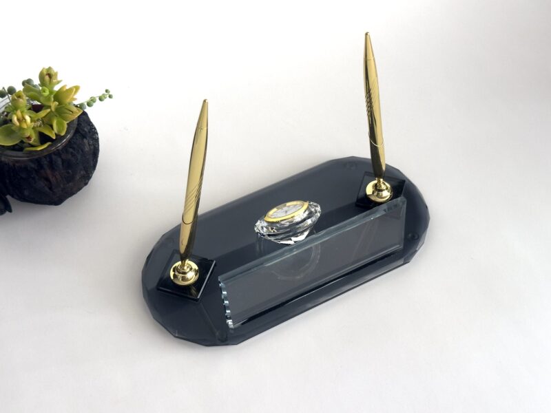 il_fullxfull.6096303480_jaxx.jpg Custom Glass Nameplate 1.77 x 5.90 in | Oval Black Crystal