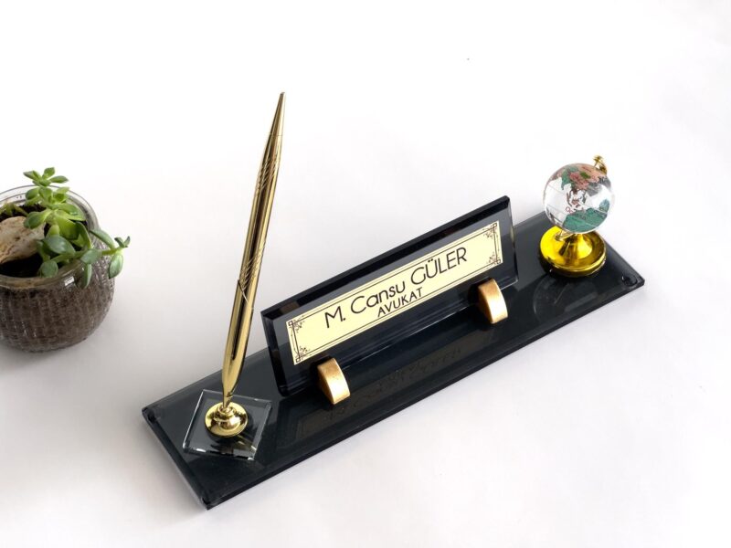 Doctor Name Plate 1.77 x 5.90 inches Black Crystal with Spinning Globe and Signature Pen