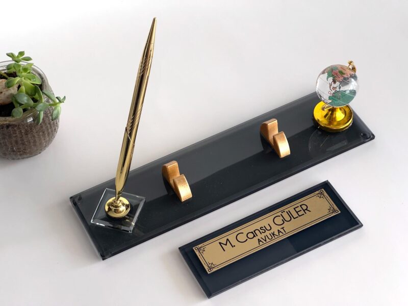 Doctor Name Sign | 1.77 x 5.90 in | Colorful Crystal Globe Set