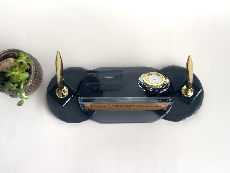 il_fullxfull.6111347100_jlhi-1.jpg Doctor Name Plate 1.77 x 5.90 in | Surgeon Oval Set