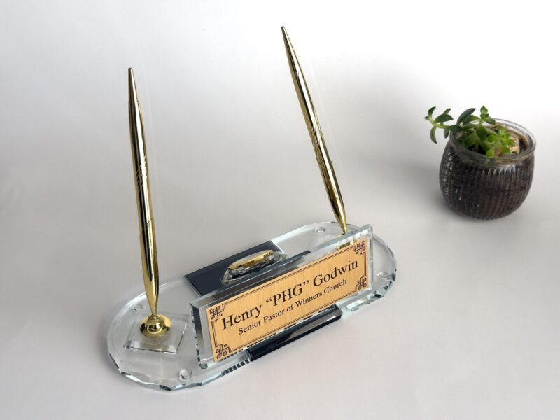 Executive Desk Nameplate | 1.77 x 5.90 in | Oval Black Crystal