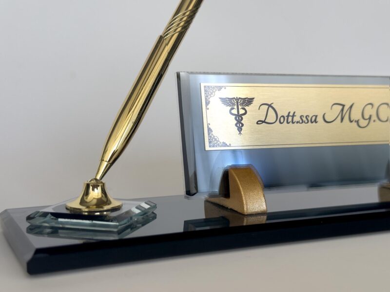 il_fullxfull.6131748782_s5ca-1.jpg Black Crystal Nameplate 1.77 x 5.90 in | Glass Globe Set