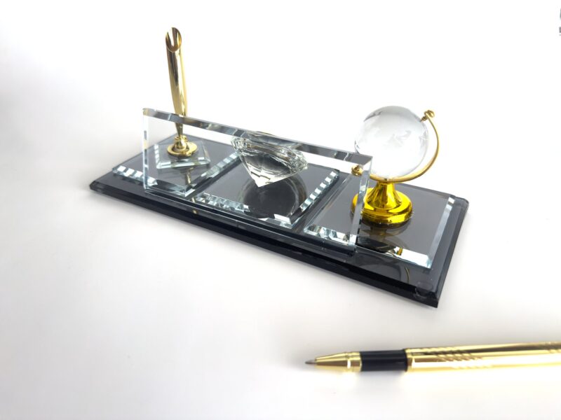 Doctor Nameplate with Logo | 1.77 x 5.90 in | Gold Pen & Globe