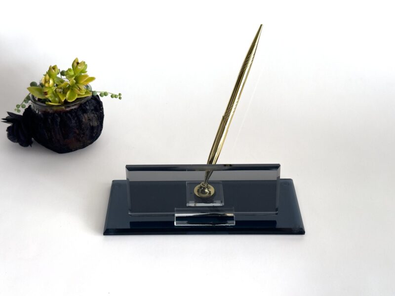 Luxury Corporate Gift 1.77 x 5.90 inches Black Crystal Desk Nameplate with Golden Signature Pen