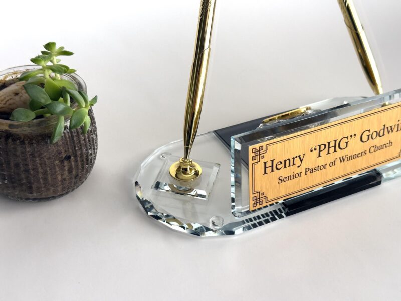 Executive Desk Nameplate | 1.77 x 5.90 in | Oval Black Crystal