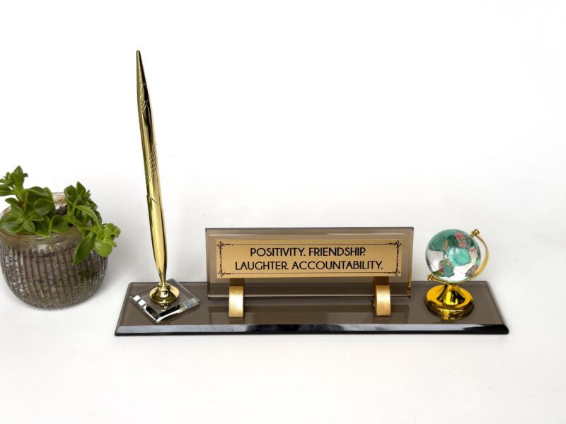 il_fullxfull.6536070817_hwwr.jpg Dentist Name Plate 1.77 x 5.90 in | Crystal Globe Set