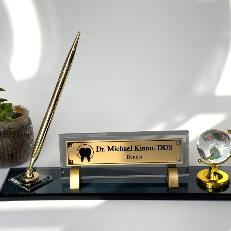 Dentist Name Plate 1.77 x 5.90 inches Black Crystal Desk Nameplate with Spinning Globe and Signature Pen Dentist Name Plate 1.77 x 5.90 inches Black Crystal Desk Nameplate with Spinning Globe and Signature Pen