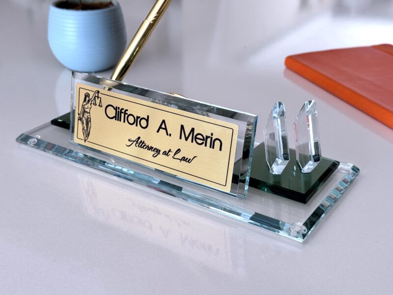 Lawyer Desk Accessory 1.77 x 5.90 inches Crystal Glass with Themis Logo Clock Pen and Card Holder