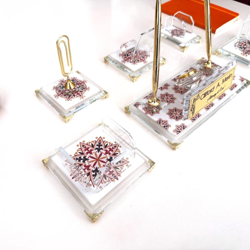 Luxury Office Decor 6-Piece Set with Gold Feet Personalized Nameplate Clock Phone and Card Holder Luxury Office Decor 6-Piece Set with Gold Feet Personalized Nameplate Clock Phone and Card Holder